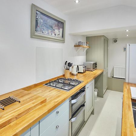 Host & Stay - 1 Coastguard Cottages Scarborough Exteriér fotografie